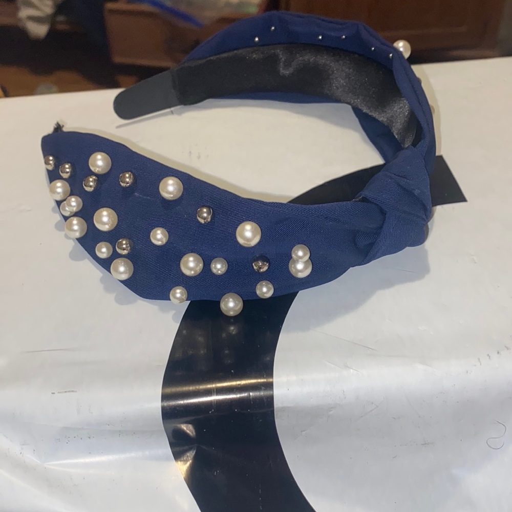 Pearl headband